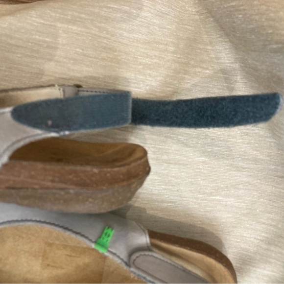 EL NATURALISTA SZ 41 Wakataua Leather Velcro Closure Warm Grey Colourway Sandals - Picture 10 of 12